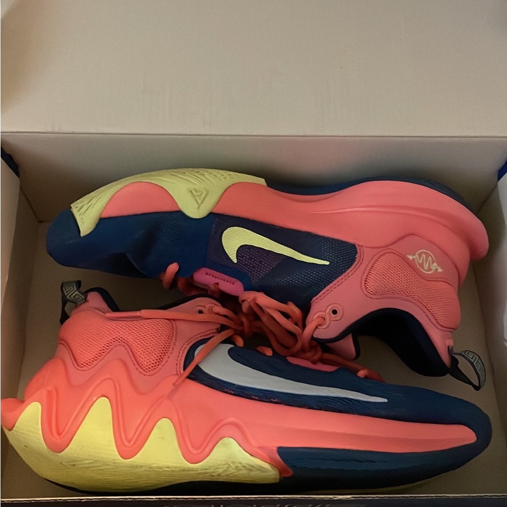 Nike Giannis Immortality 2
